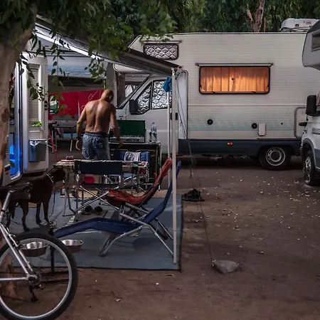 Baia Unci Campingplatz 2*